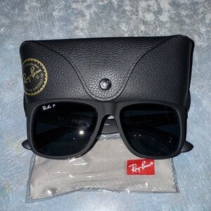 *BRAND NEW* Matte Black Ray Bans